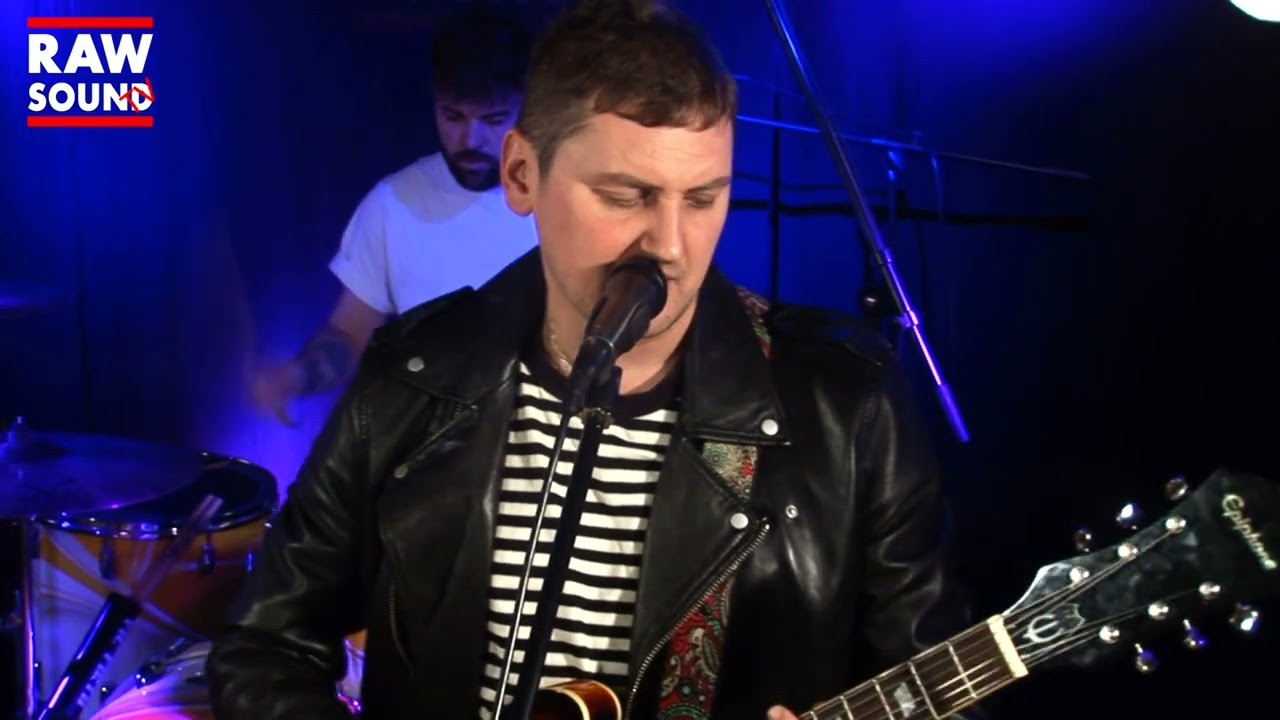 Capes - Slow Down (Live RawSound TV Studio Performance)