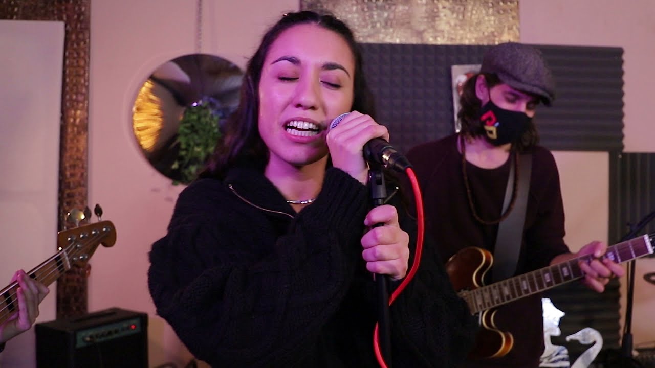 Love On The Brain - Rihanna | cover by Ilaria Bifulco ft. Pickin'pie