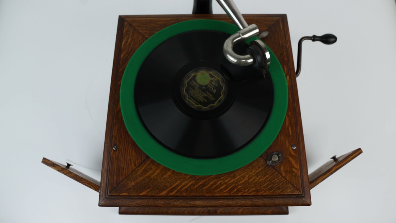 Victor Antique Tabletop Oak Victrola Phonograph VV-VI , Records