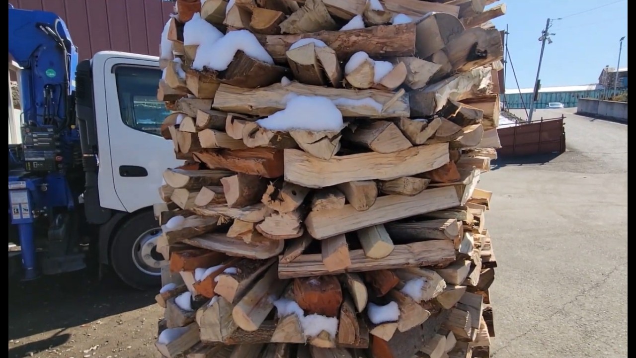 広葉樹の「薪」が「安い」🤣👌 キャンプ用の「薪🔥」は、🌲グリーン・リバース🌲が最高だった😊👍