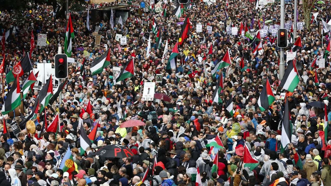 Protest laws spark division in NSW as protest set to go ahead despite ban