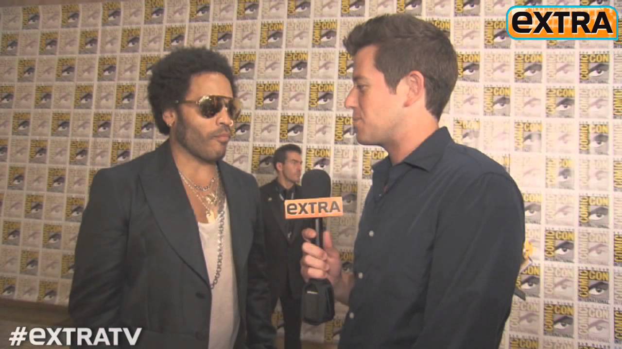 Comic-Con Madness! Jennifer Lawrence Videobombs Jeff Bridges