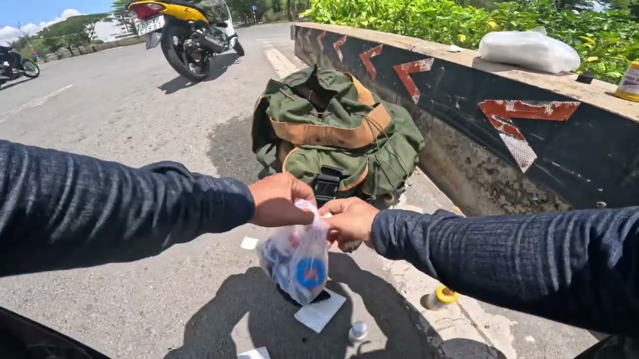 Chúc ba đứa sinh viên bình an và nhiều may mắn ￼nhé ❤️#waves #youtube #longq9