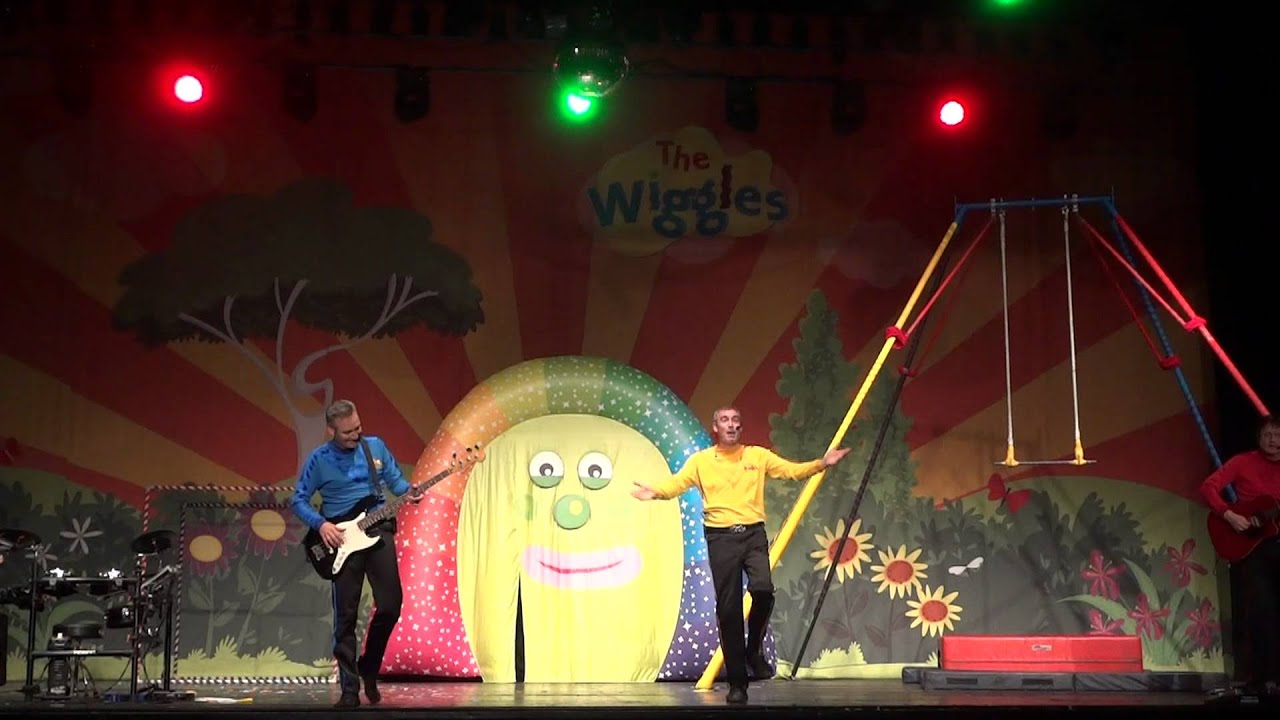 HASSAN AT THE WIGGELS 3