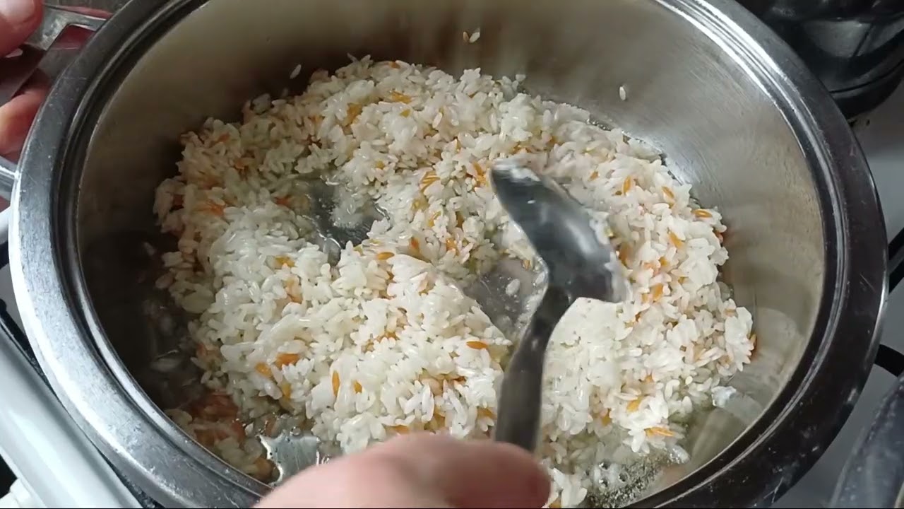 ARPA ŞEHRİYELİ PİLAV TARİFİ ( Tam Kıvamında ) 