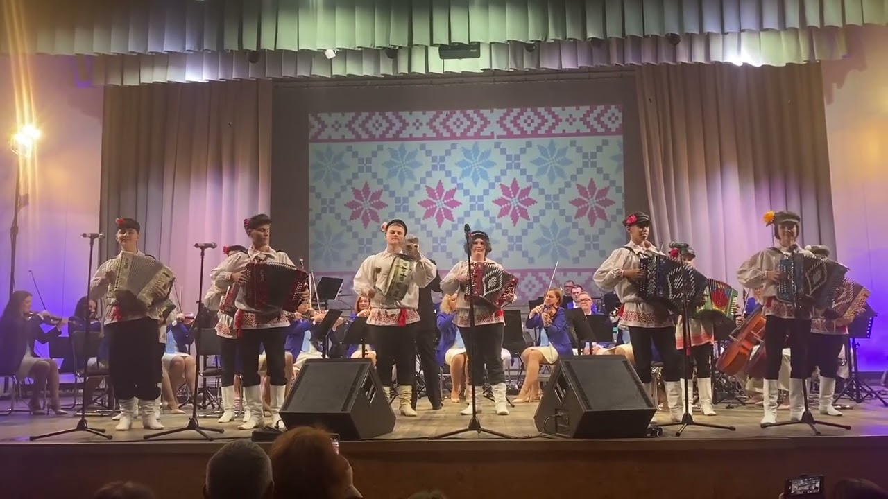 Беларускі нпродны танец Кадрыля “Кавалер”