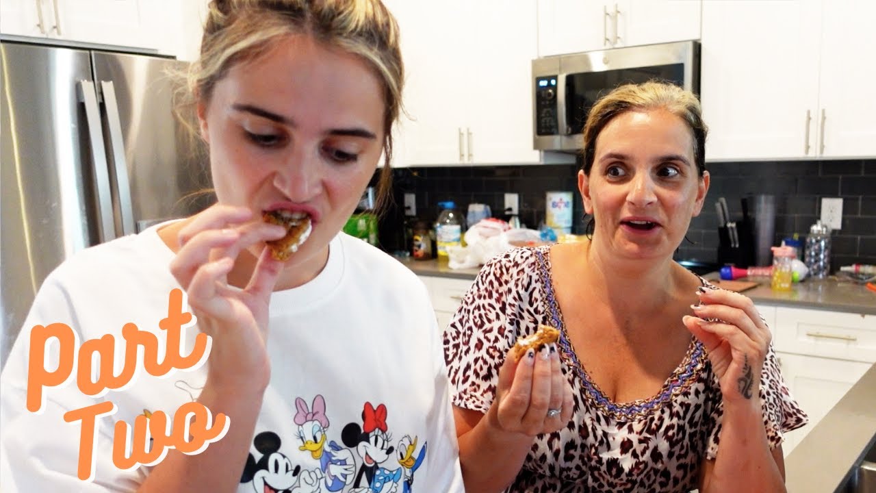 Trying American Sweets! 😲🍭🇺🇸 | The Radford Family