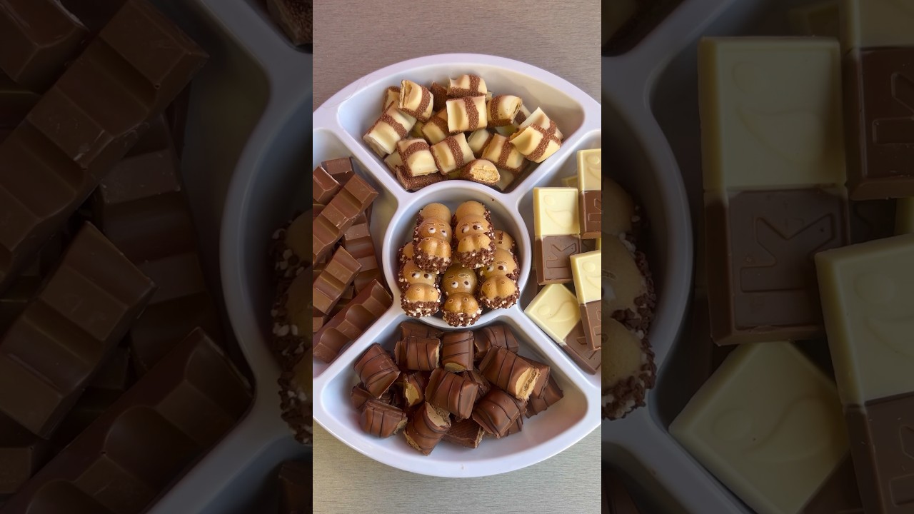 ASMR Kinder Platter🍫  Which one&rsquo;s your favorite? #kinder #bueno #kinderegg #shorts #asmr