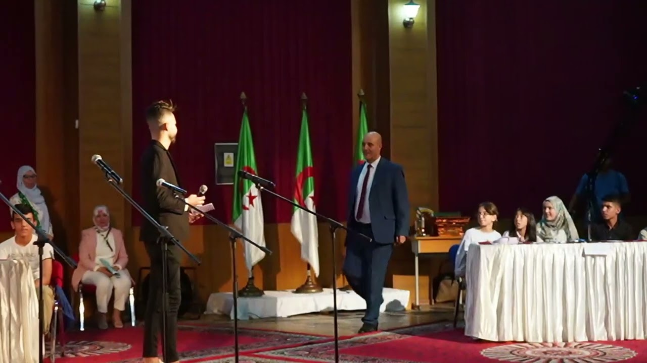 الاحتفال بالذكرى 68 لاندلاع الثورة التحريرية بسكيكدة متوسطة البشيرالابراهيمي بدارالثقافة محمد سراج