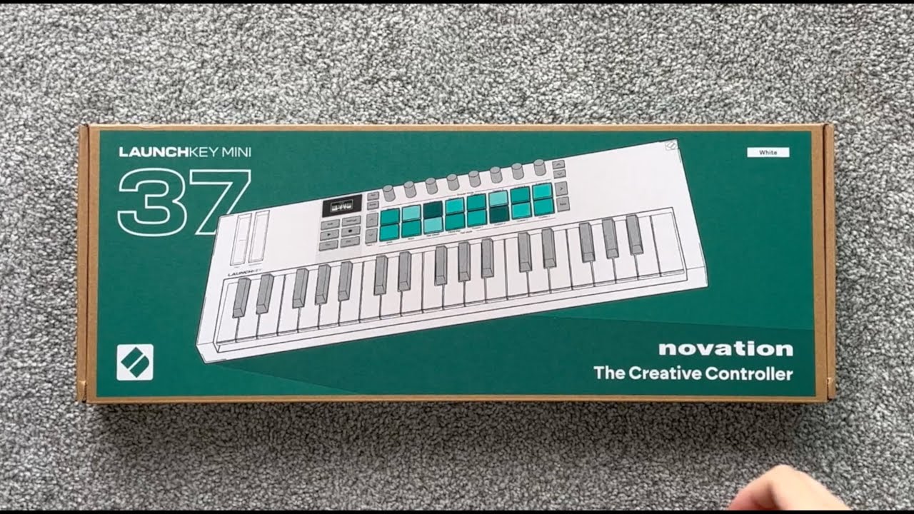 Novation Launchkey Mini 37 Mk4 White - Unboxing and Review
