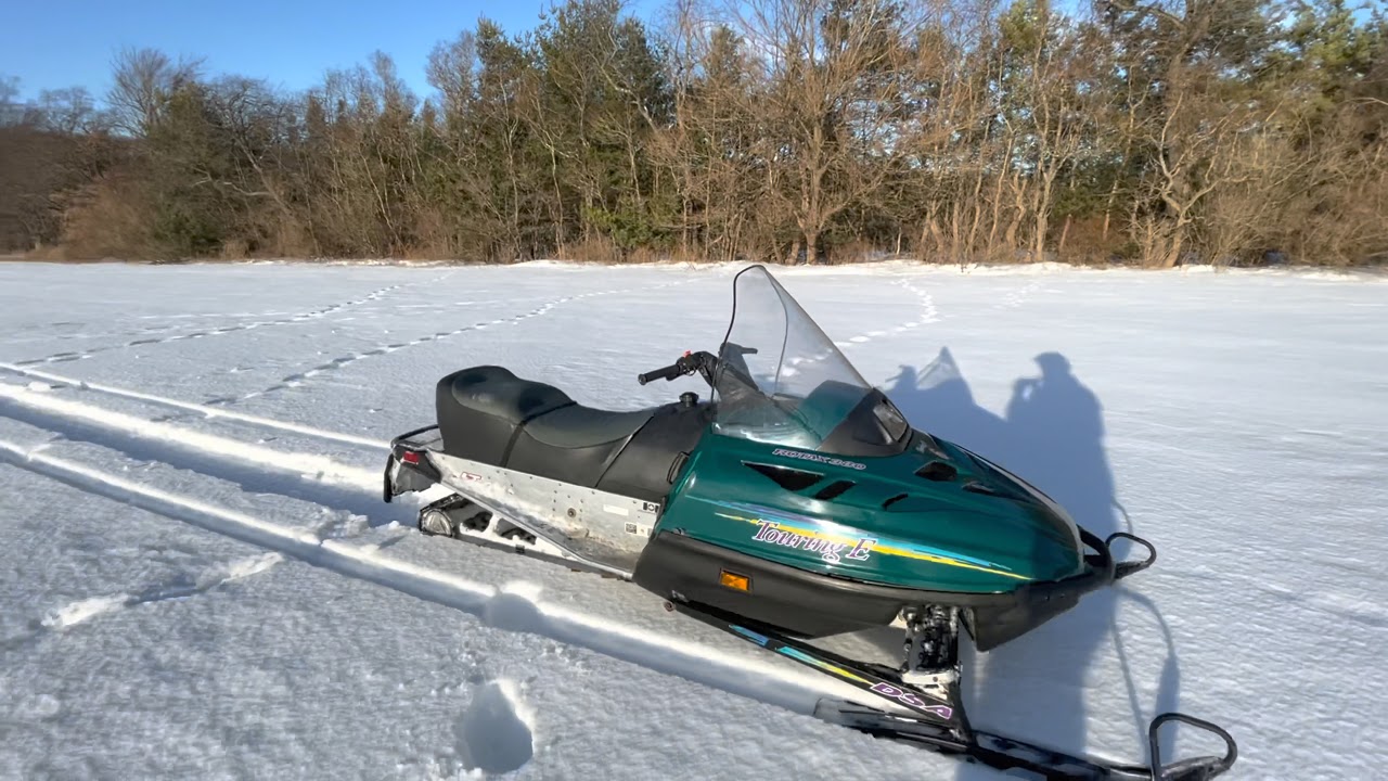 1995 Ski Doo Touring + other 90s sleds Snowmobiling day