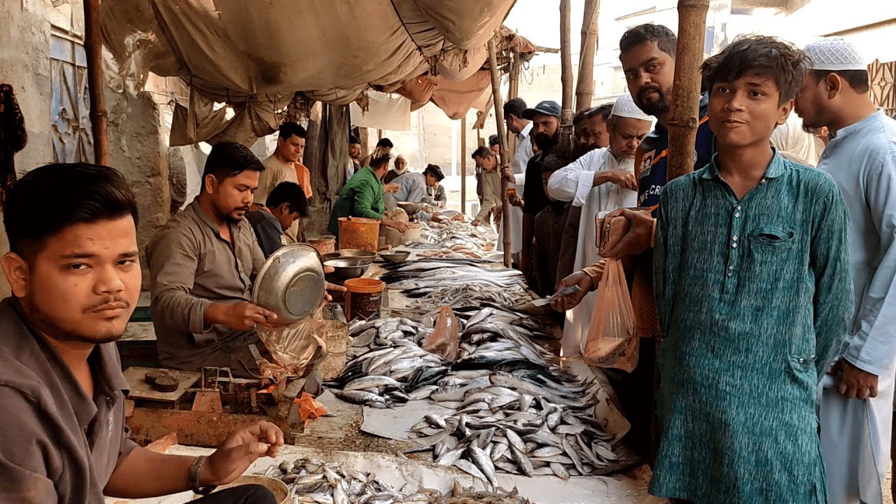New Orangi Town Fish Market - Machli Bazaar - Bangali Para Karachi
