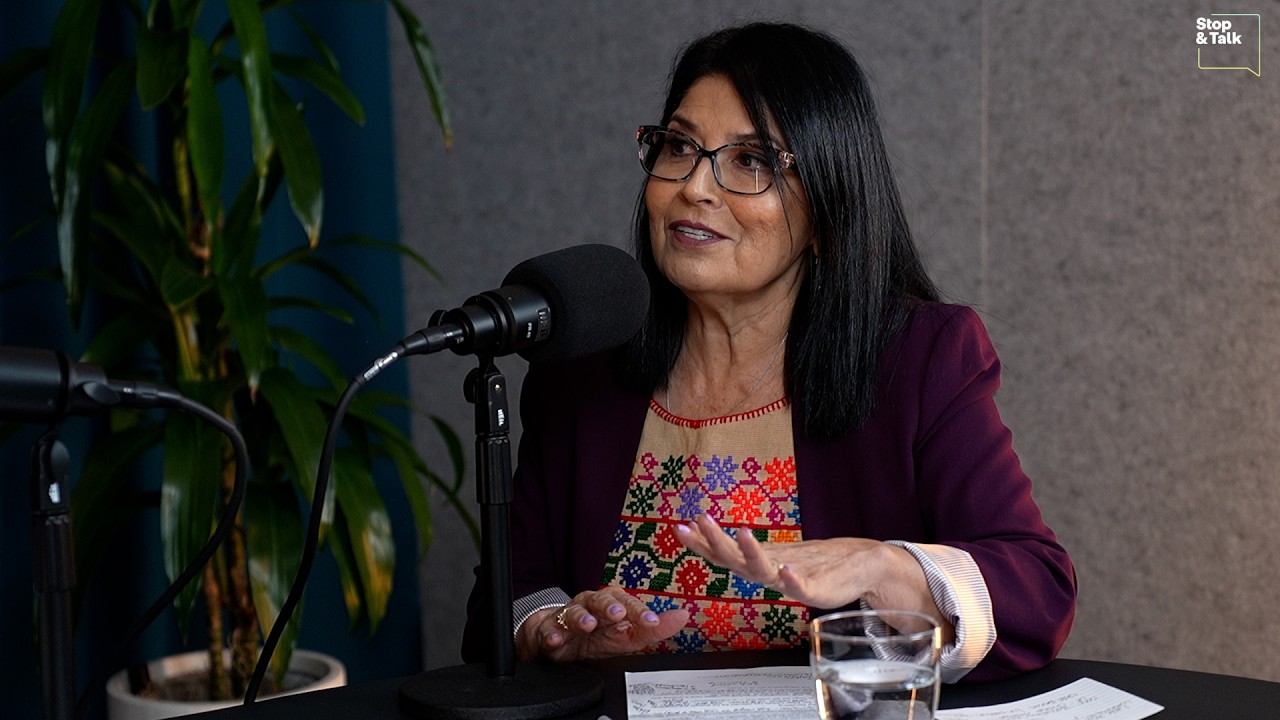 S04. E01: Laura Castañeda: Journalism, Trust, and Telling the Full Story of a Border Region