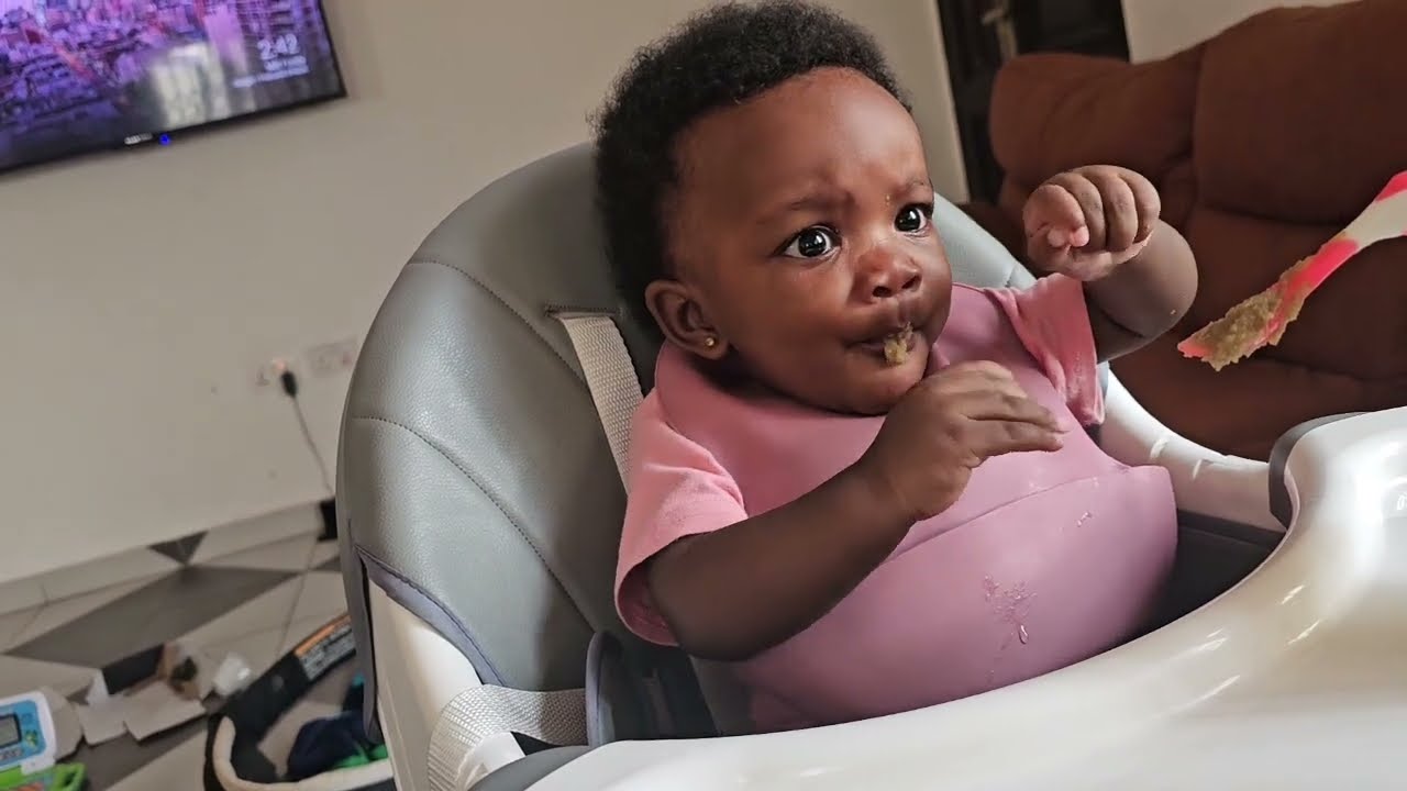 What I Eat in A day At 7 Months  Vlog #16 | 7 Months Old Baby| @philianasworld1  