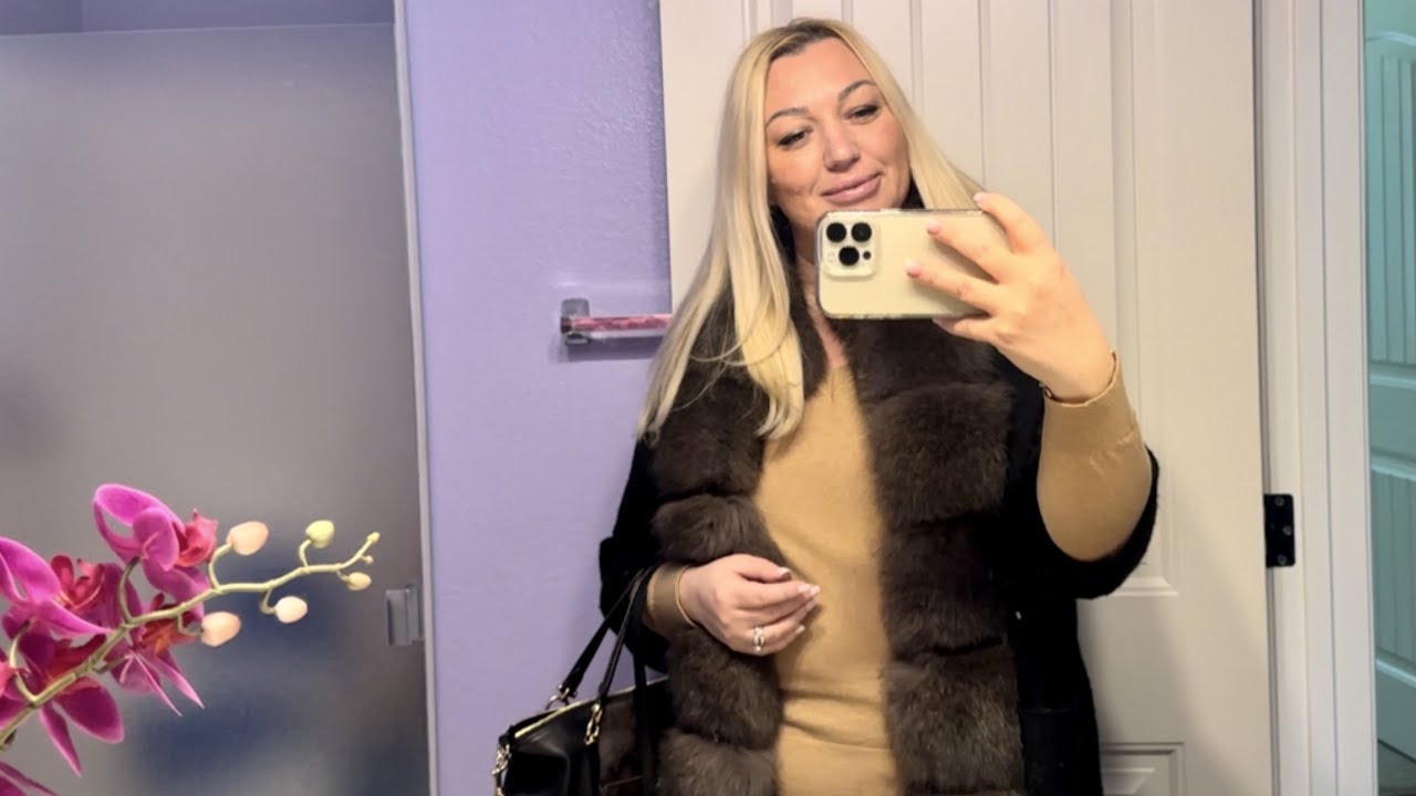 НАДЯ РАСКРЫЛА СЕКРЕТ ГДЕ МЫ РАБОТАЕМ?) ХОРОШО ЖИТЬ И НИЧЕГО НЕ ЗНАТЬ!) ЭТО НАША НЕ ПОСЛЕДНЯЯ ВСТРЕЧА