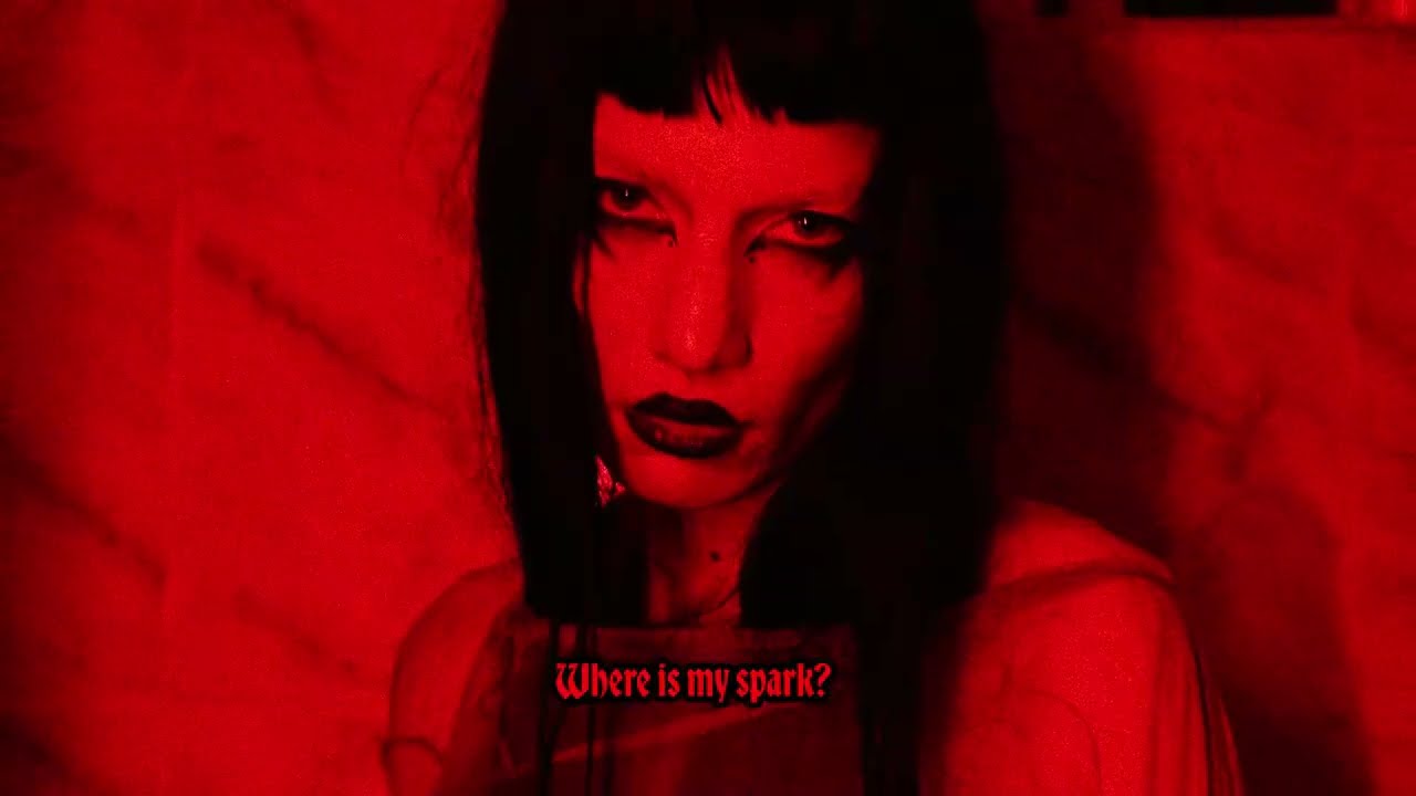 +SHE+ - She wants to start a fight