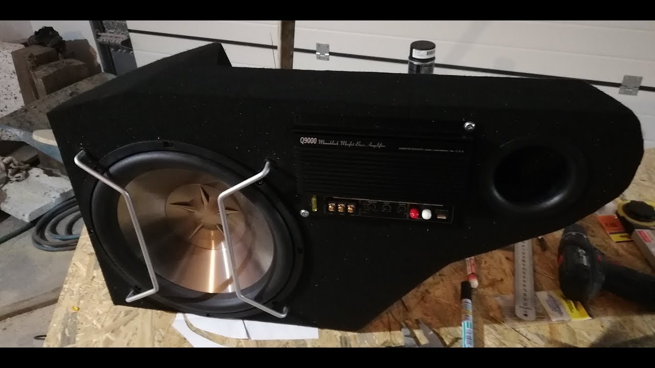 AUDI 80 B4 Quattro custom subwoofer DIY