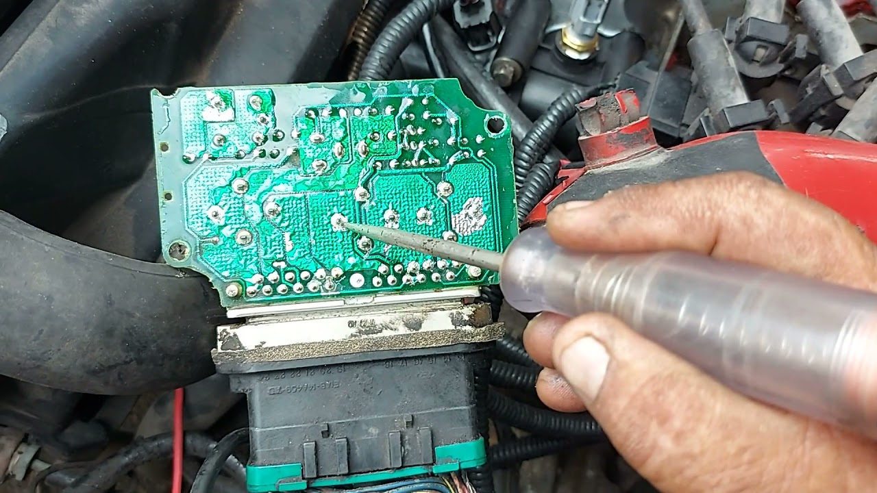 como checar fallo modulo de los ventiladores escort 98 2 0 zetec 16 valvulas