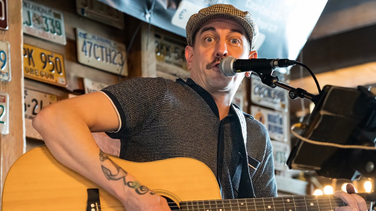 Gotty Beer - De Kinettn wo i schlof, LIVE am 6 11 2022 im Saloon Donauplex (Cover Wolfgang Ambros)