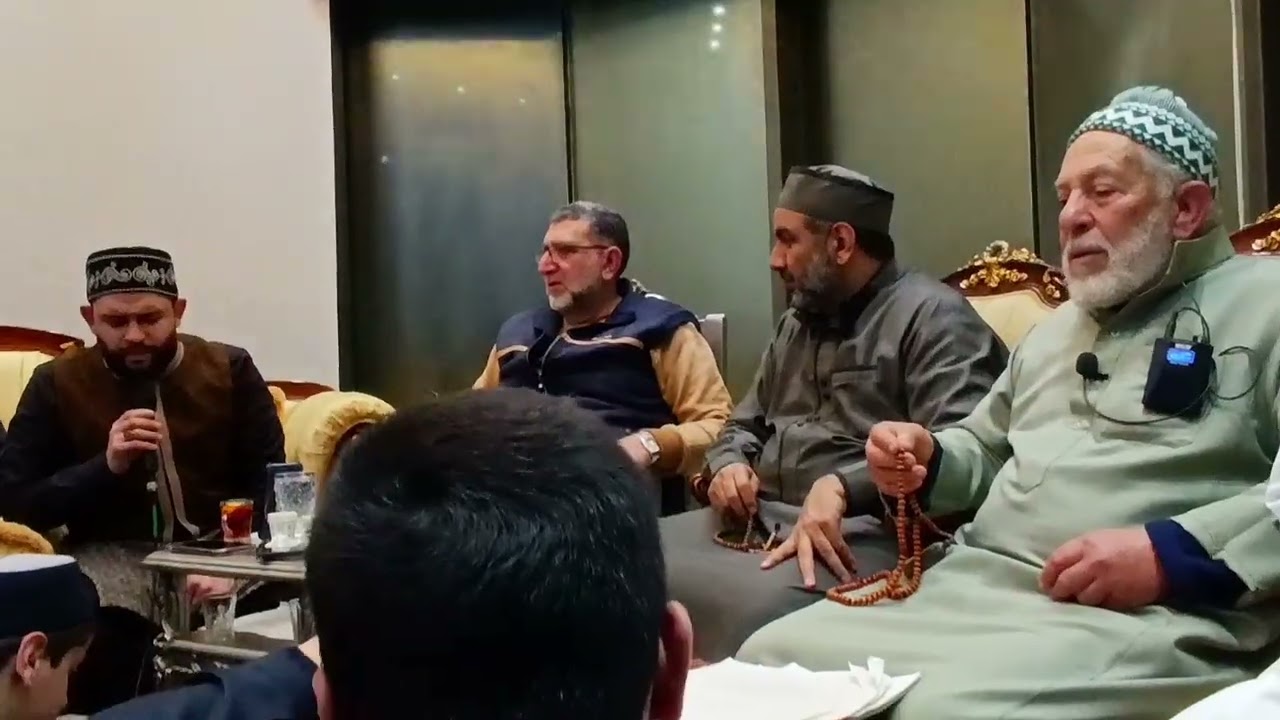 طافت بنا الأنسام تعبق باللقاء | المنشد عبد الكريم الشامية 