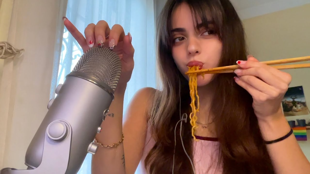 ASMR | Comiendo noodles + charlita 🍜🎀 