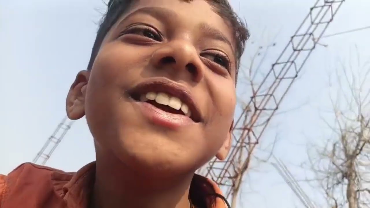 Aaj Ham Gaye dware se plot per like comment share subscribe 