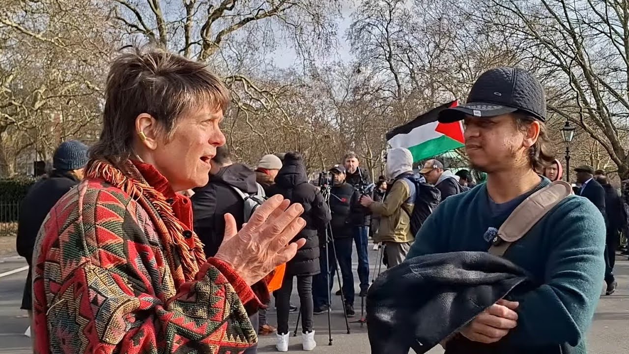 Watch This Brilliant Woman Challenge a Muslim Debater — The Room Goes Silent! Mansur Speakers Corner