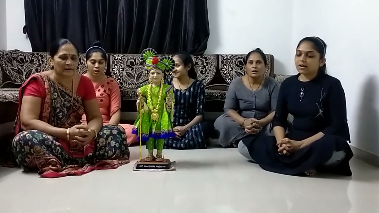 ઘનશ્યામ મહારાજ નું લગ્ન ગીત....લગ્નગીત નીચે લખેલ છે.