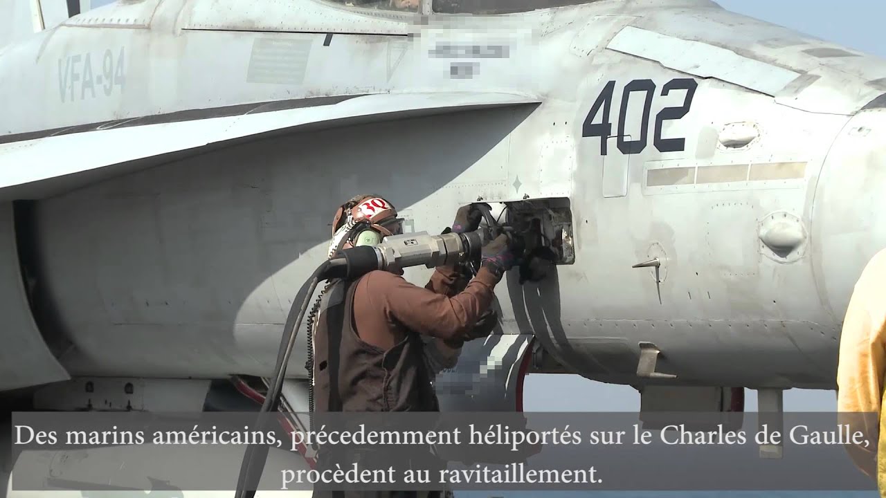 Qualification de pilotes américains de F18 sur le Charles de Gaulle