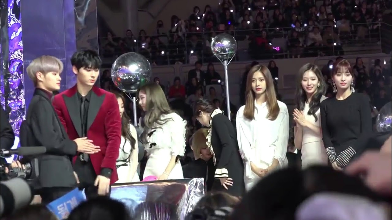 [SAKOOK] Jungkook and Sana close-up moment at the MMA 2017