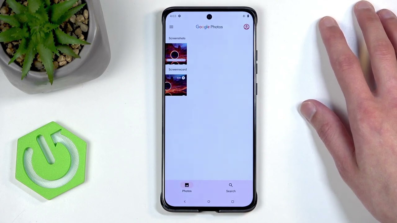 Wie mache ich einen Screenshot auf dem MOTOROLA ThinkPhone 25?