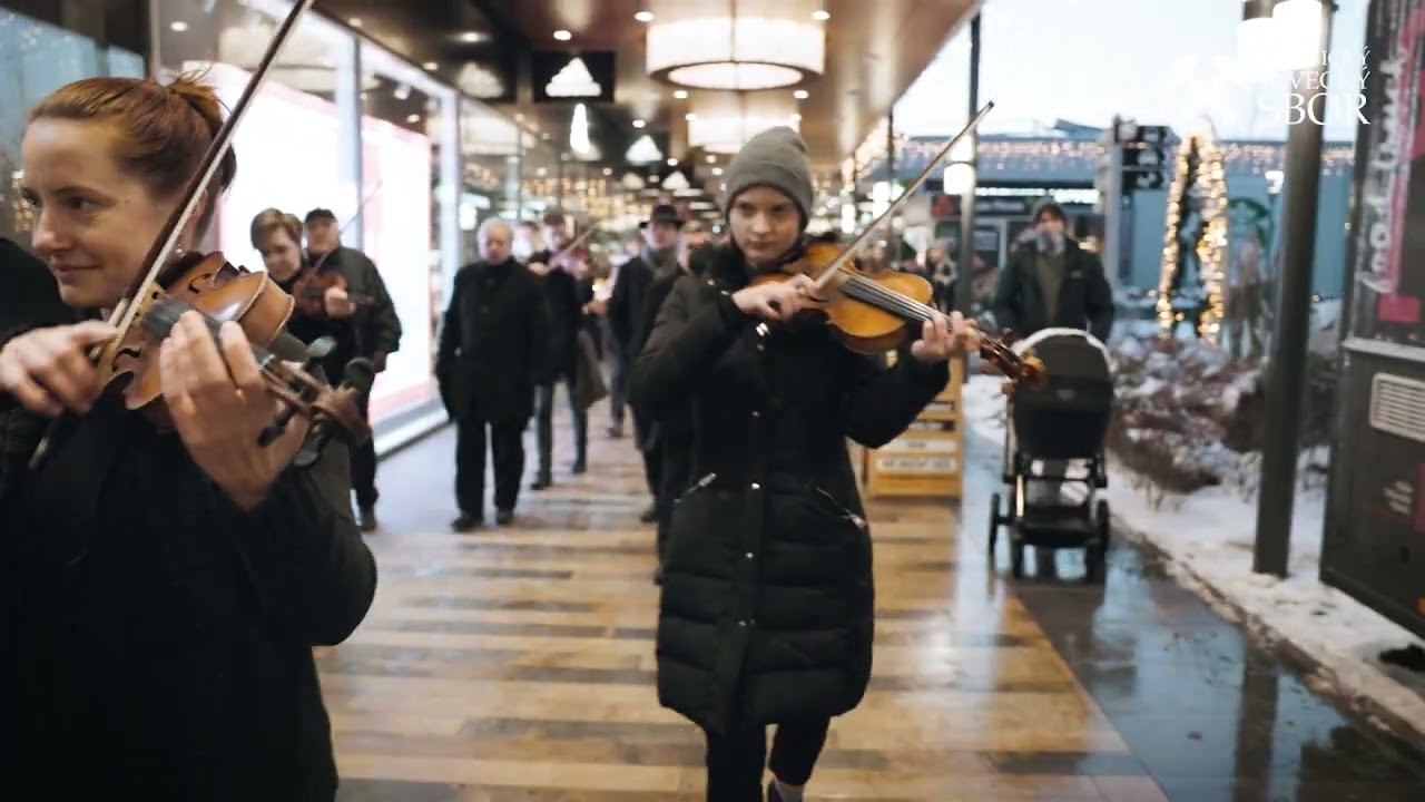 FLASHMOB - Adeste fideles + Česká mše vánoční