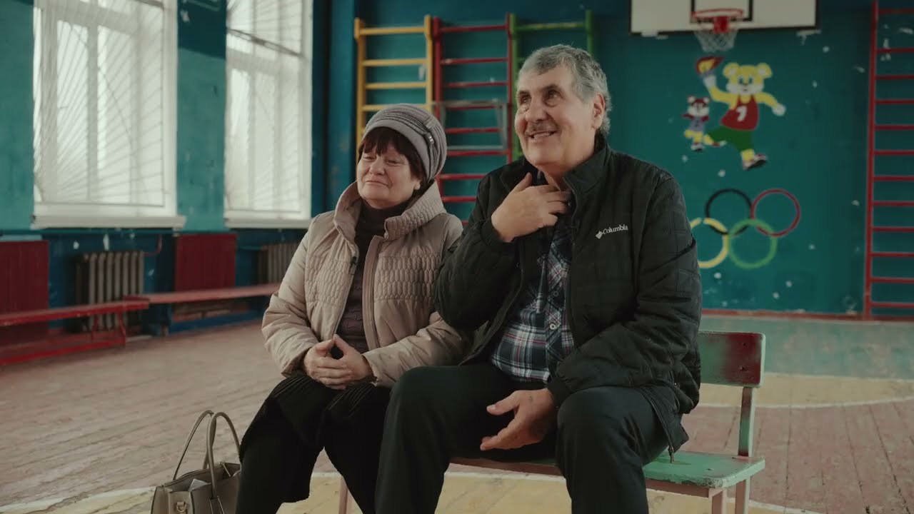 У нас тут нікого немає. Знімаємо чужу квартиру. Все чуже, всі чужі, ми чужі | Історія допомоги