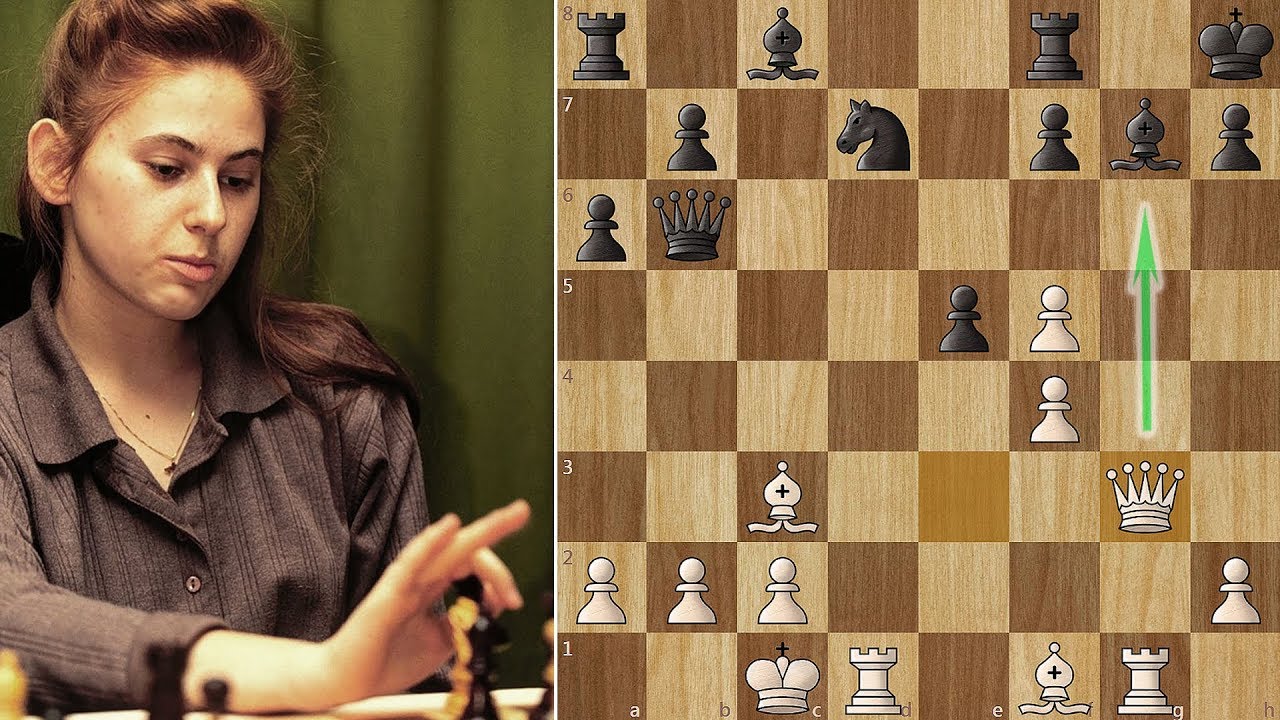 Best Female chess player Crushes Vishy Anand