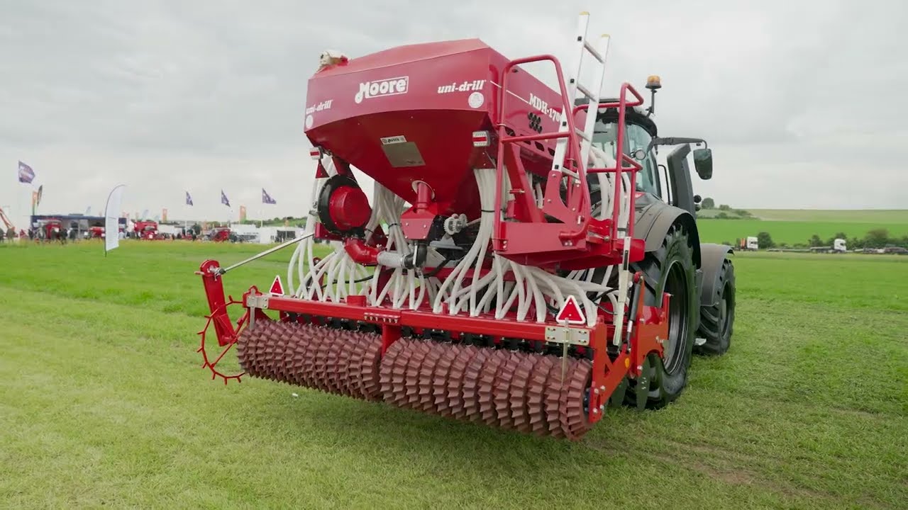Буровая установка Moore Unidrill Direct Driller на выставке Cereals 2024