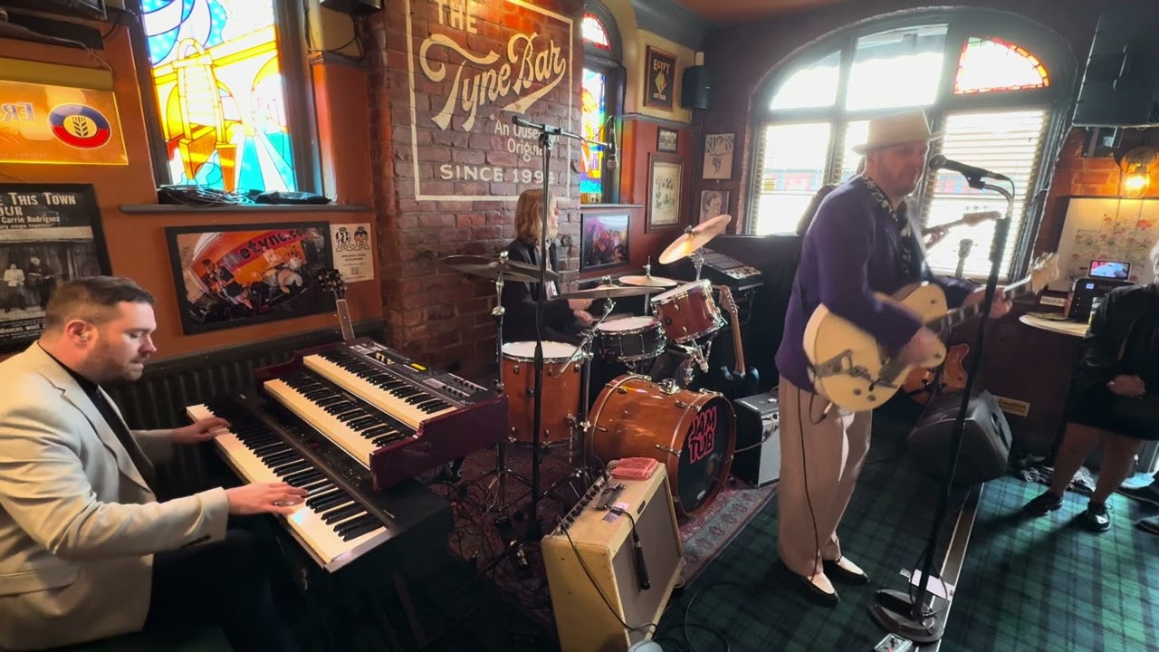 The Revolutionaires - Tyne Bar 17 March - Roll over Beethoven