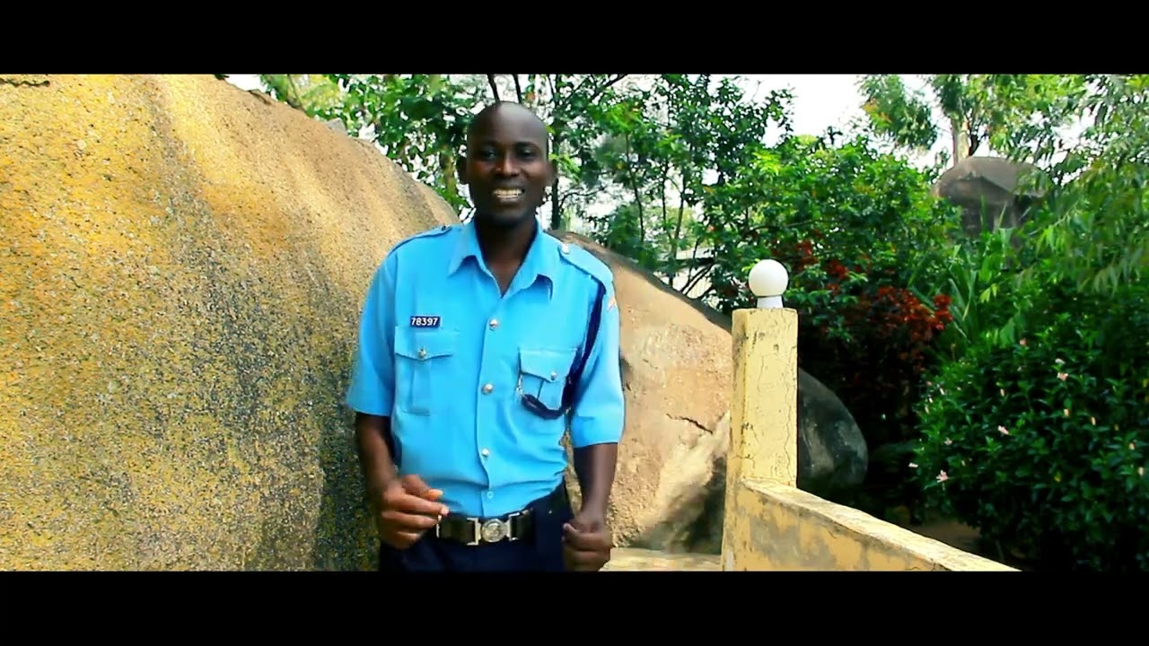 Stephen hiribest-Dunia yawayawaya