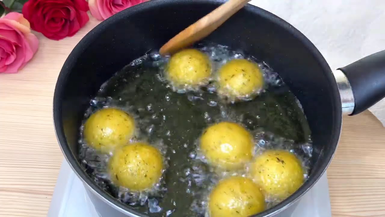 Kartoffel Glücksbällchen nur mit zwei Zutaten zubereiten.