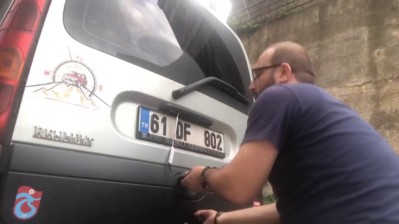 Kangoo 2 - Arka plaka led aydınlatma