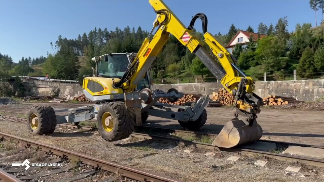 Menzi Muck M545x Rail Version / STAVOPLAST KL