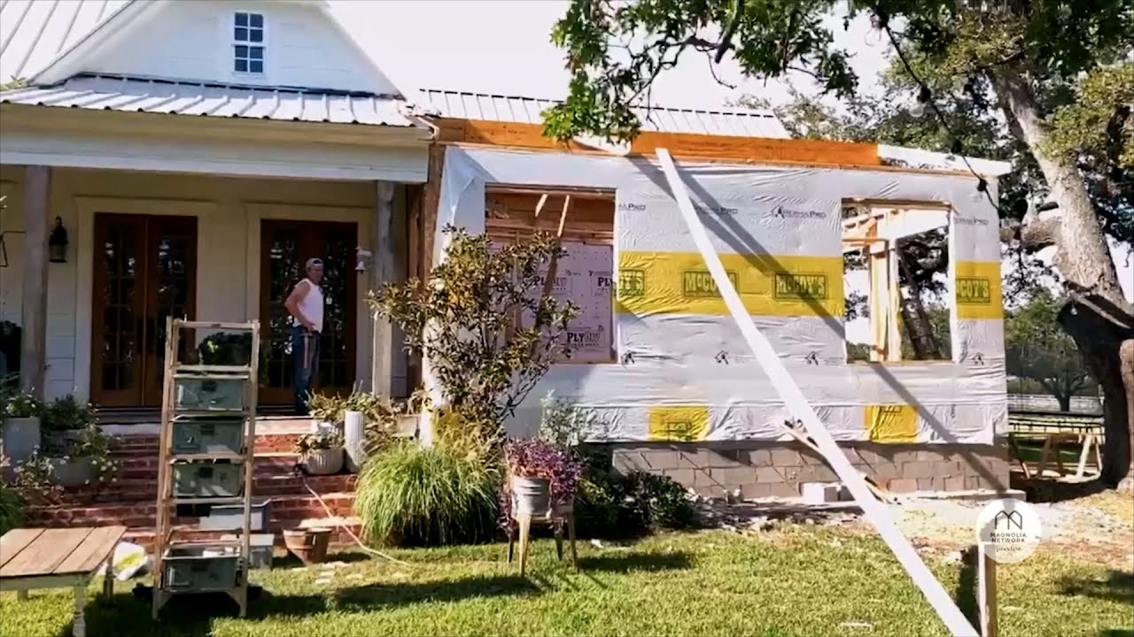 The Gaines&rsquo; Farmhouse Renovation - Clip  | Fixer Upper: Welcome Home | Magnolia Network