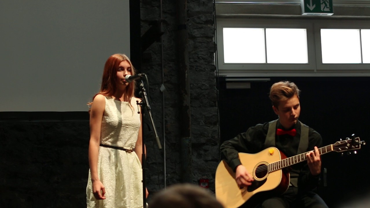 Reelika – Tantsin sinuga taevas (cover)