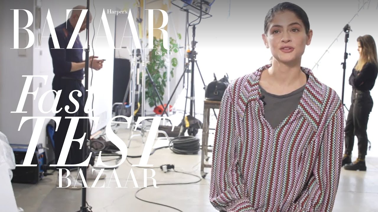 Alba Galocha se enfrenta al 'Fast Test Bazaar' | Harper's Bazaar España