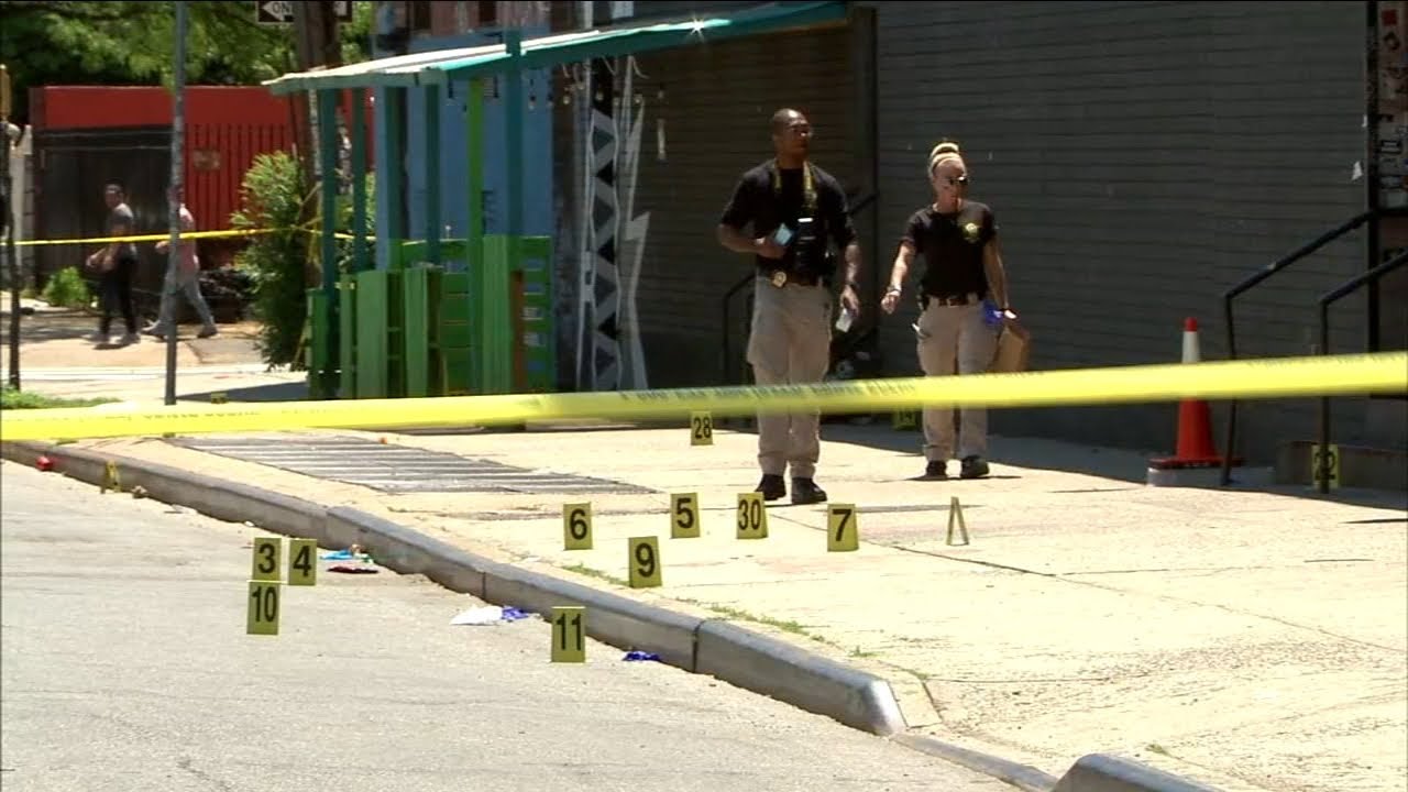 Man fatally shot in head outside recording studio in Queens