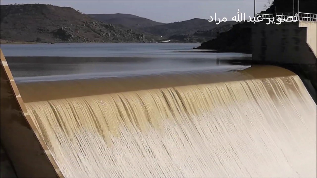 فيضان سد وادي الجنابين بمحافظة بلجرشي بعد سيول الاحد 1440/9/14 /تصوير عبدالله مراد