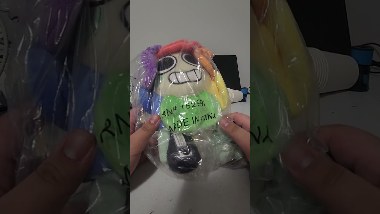 I finally got an official Dandy Plush!!