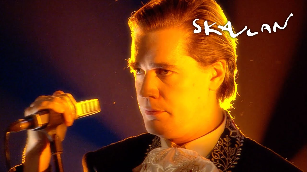The Hives featuring Benny Andersson - Blood Red Moon Live on Skavlan | SVT/NRK/Skavlan
