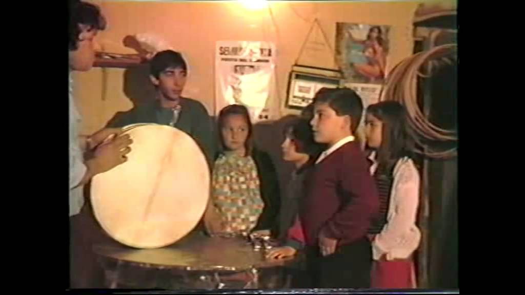 CEIP ANITA ARNAO. Tambores en Mula. Cuarto nivel de E.G.B. 1984.