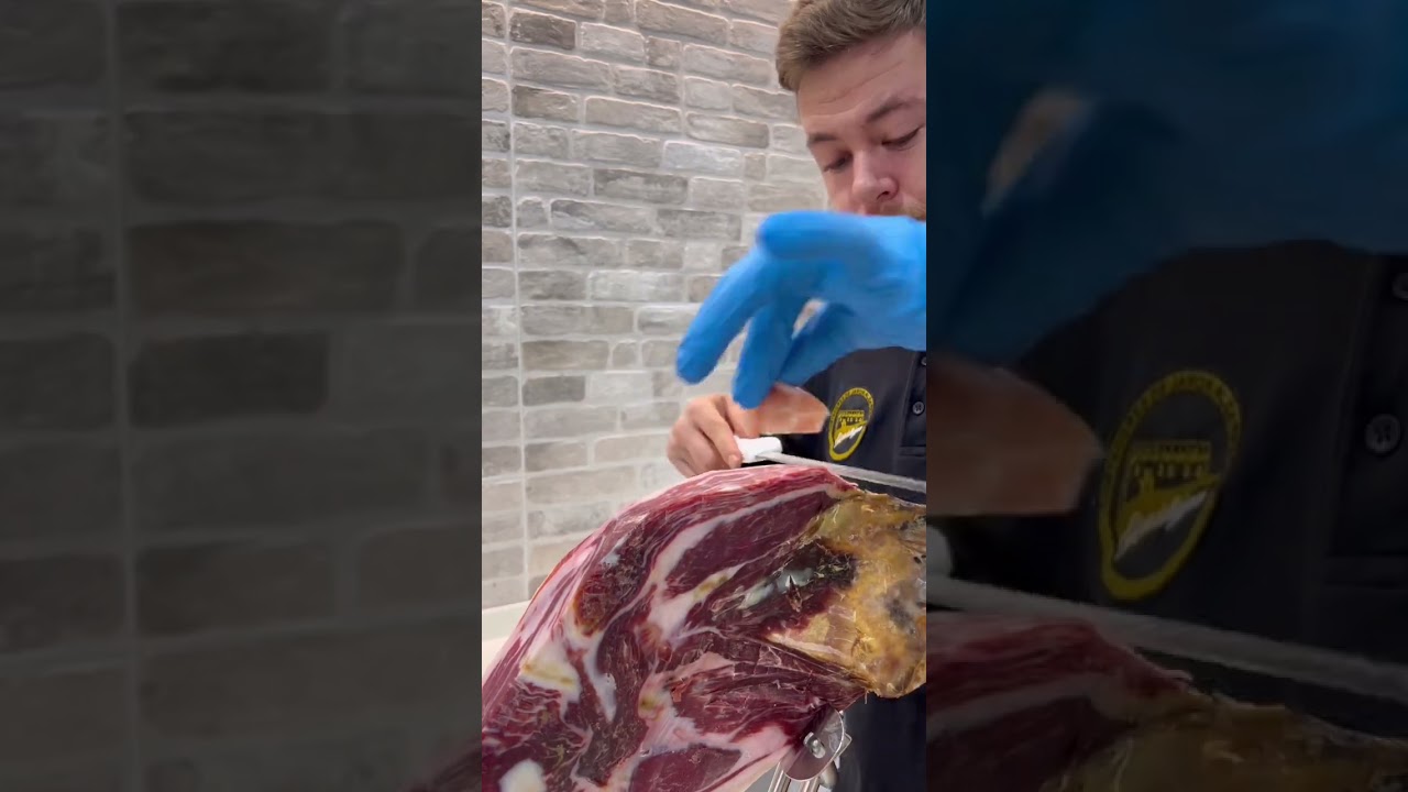 Corte de Paleta Ib&eacute;rica by V&iacute;ctor Sanchego #jam&oacute;n