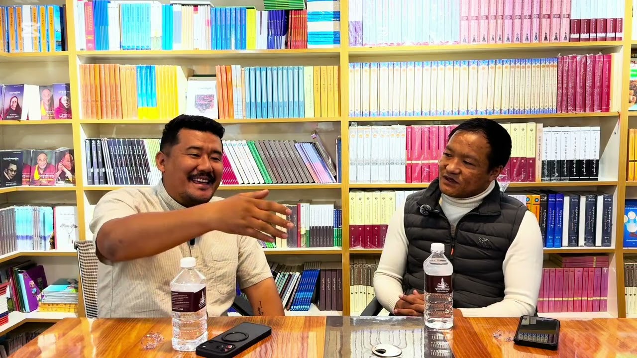 ནོར་བཟང་ཁ་བརྡ། ཁེ་ལས་པ་སྐུ་ཞབས་རྒྱལ་པོ་དང་ལྷན་དུ་ཁ་བརྡ་བྱས་པ། 📚